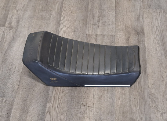 Seat Suzuki GS 450
