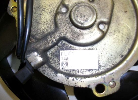 Ventilator Honda VTR 1000 F