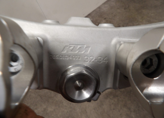 Voorpoten compleet KTM 690 SMC