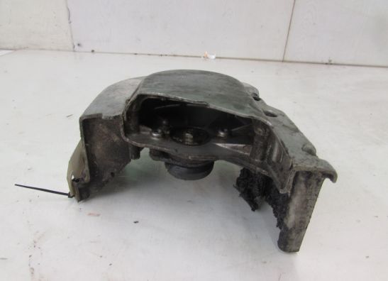 Engine cover front spocket Suzuki GS 550