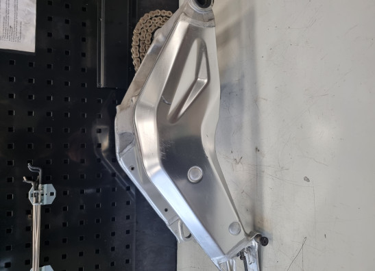 Achterbrug Aprilia RSV 1000