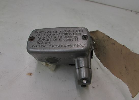 Front brake master cylinder  Honda VFR 750