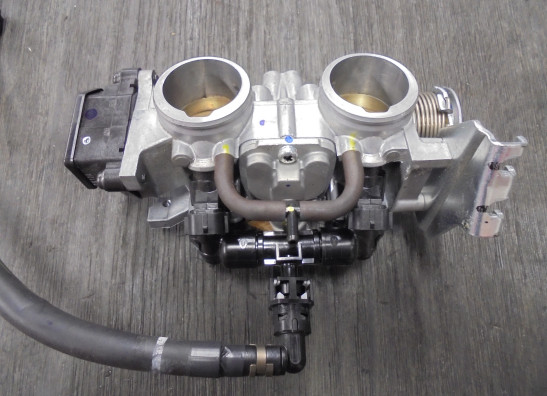 Gasklephuis Honda CBR 500 R