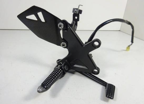 Fussrastetrager vorne rechts Kawasaki ZX 10 R