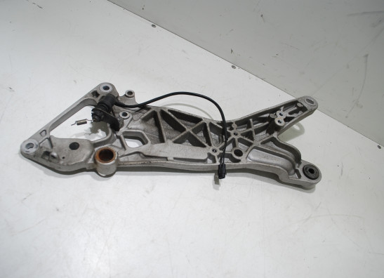 Main step holder right Yamaha GTS 1000