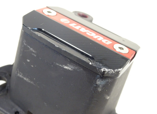 Rempomp Ducati monster 696