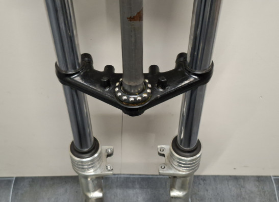 Voorpoten compleet Honda VF 700  750 S Sabre