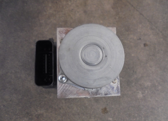 ABS pomp Yamaha MT 09