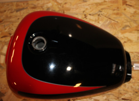 Benzintank Honda VF 750 C Magna