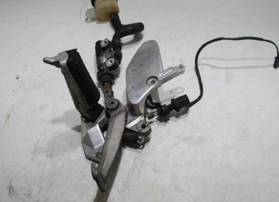 Main step holder right Yamaha YZF 750