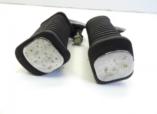 Duo footrest set Suzuki GSX 400 E