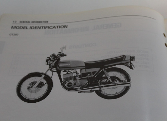 Instruction manual Suzuki GT 250