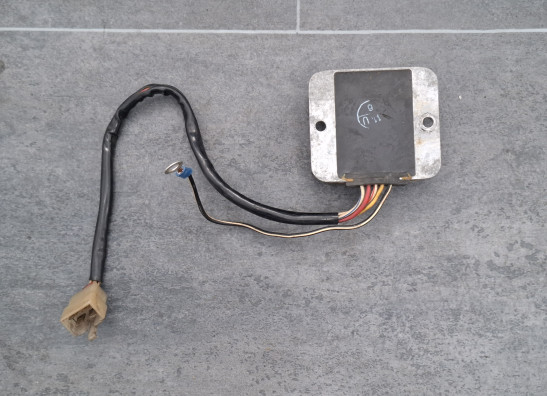 Regulator rectifier  Suzuki GS 650