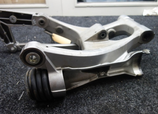 Achterbrug Kawasaki GTR 1400