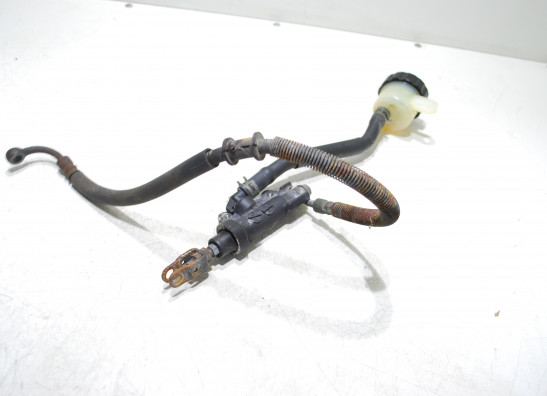 Rempomp achter Yamaha FAZER 600