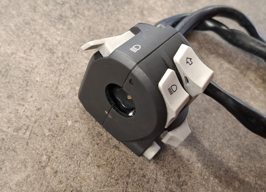 Handlebar switch assy left Ducati Monster 797