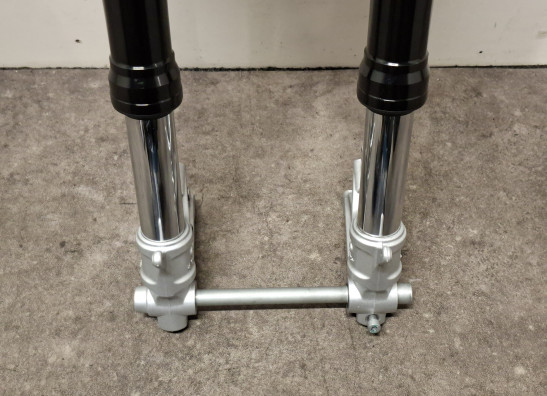 Voorpoten compleet Aprilia Tuono 660