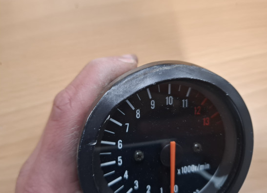 Teller Suzuki RGV 250