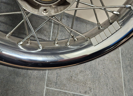 Voorvelg Harley Davidson FLSTN Deluxe