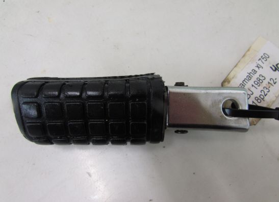 Fussraste links Yamaha XJ 750 