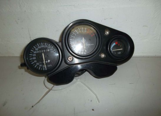 Teller Suzuki GSX R 750