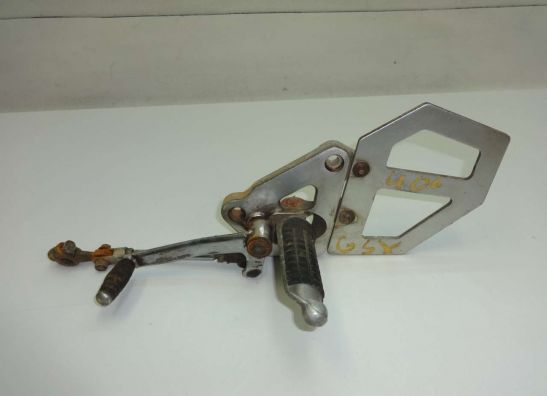 Main step holder left Suzuki GSX 400 X Impulse