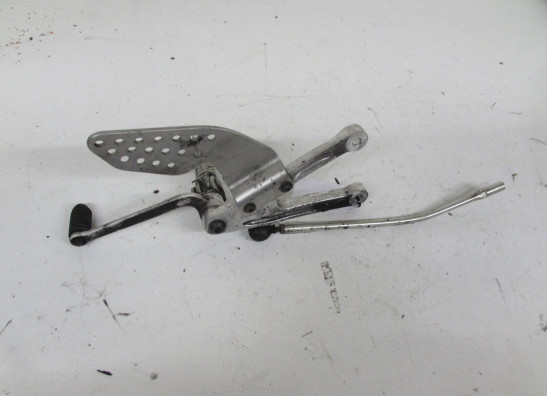 Fussrastetrager vorne links Yamaha YZF R1