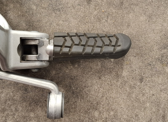 Duo voetsteun rechts KTM 690 Duke 4