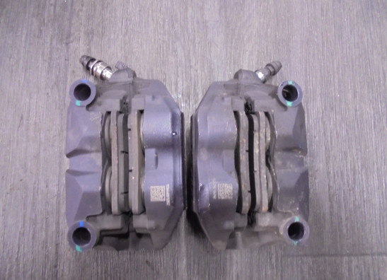 Brake calipers front BMW R 1250 GS Adventure
