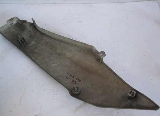 Cowl left rear Yamaha FZR 1000