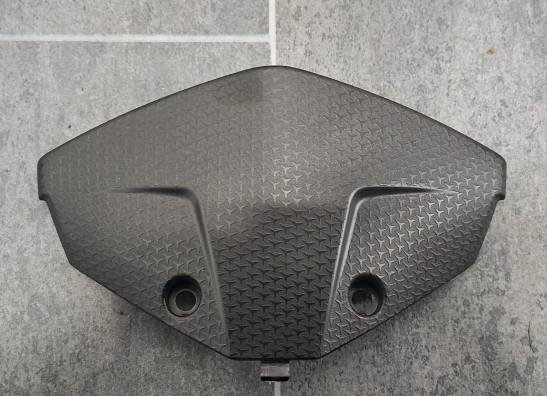 Topkuip bekleding Aprilia Tuono 660