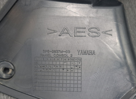 Cowl inside upper Yamaha FJR 1300