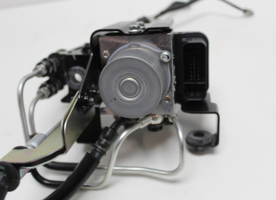 ABS pomp Yamaha YZF R3