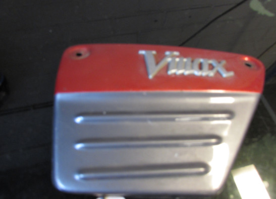 Cowl right small Yamaha V max