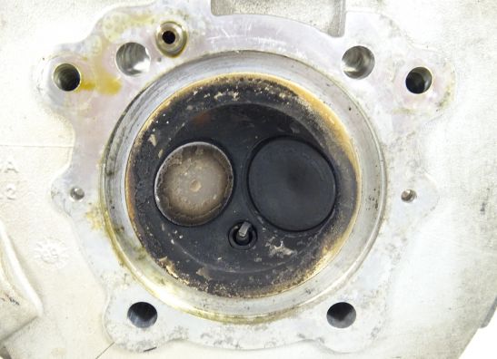 Cylinder head Ducati monster 600