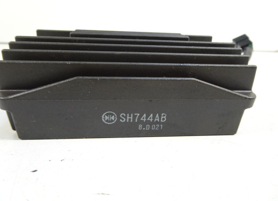 Regulator rectifier  Aprilia Dorsoduro 750