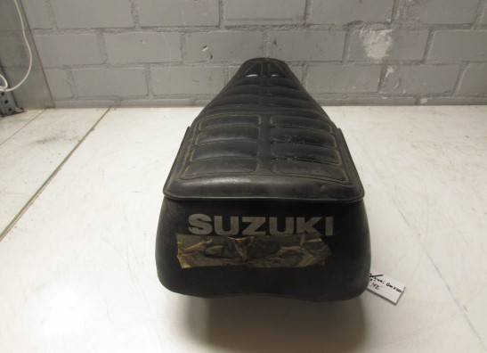 Zadel Suzuki GN 250
