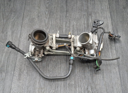 Gasklephuis Hyosung GT 650