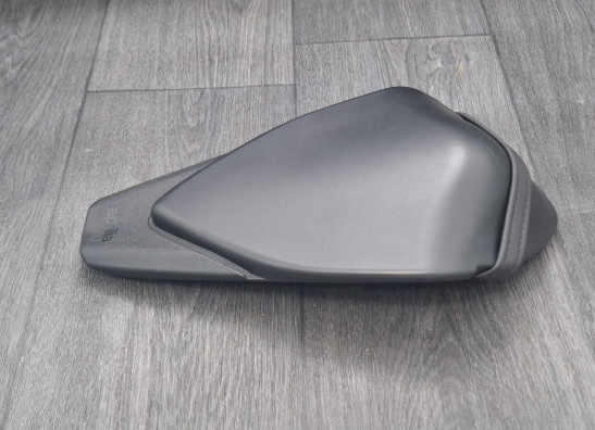 Buddy zadel Aprilia RSV 4