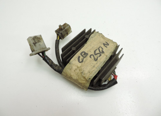 Regler Gleichrichter Honda CB 250 N