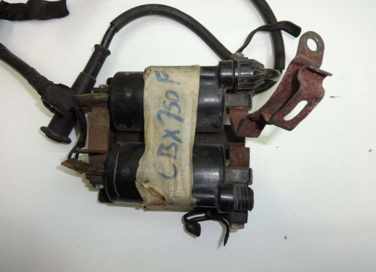 Bobine Honda CBX 750 F