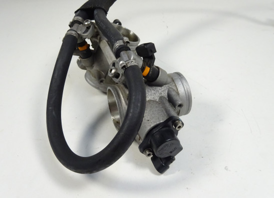 Gasklephuis Ducati monster 696