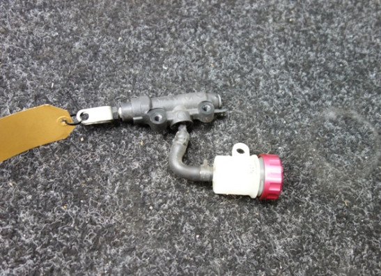 Rempomp achter Kawasaki Z 800