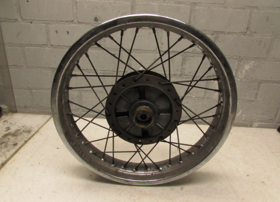 Achtervelg Suzuki GN 250