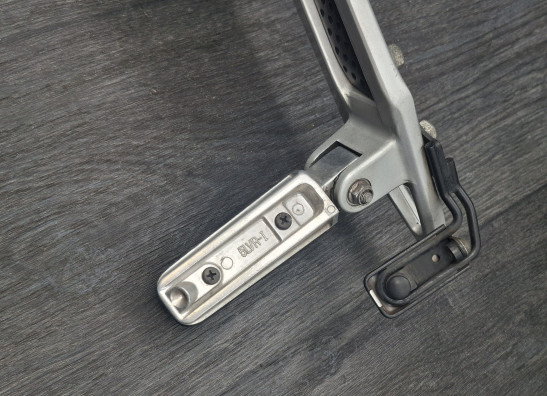 Main step holder right Yamaha FJR 1300