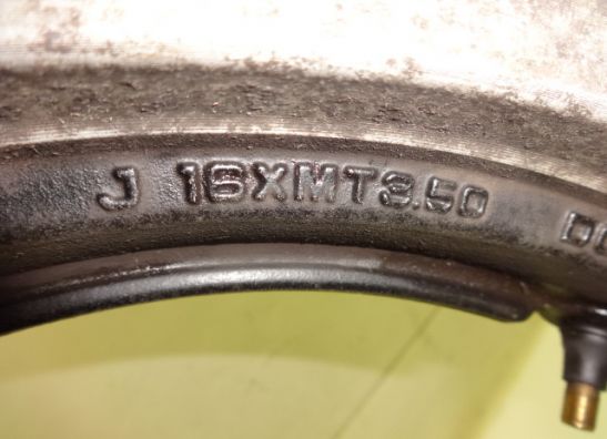 Felge hinten Suzuki GSX F 1100