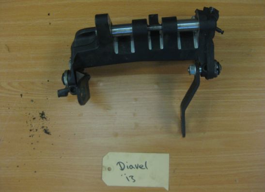 Link systeem achterveer Ducati Diavel