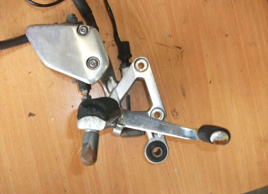 Main step holder right Yamaha FAZER 600