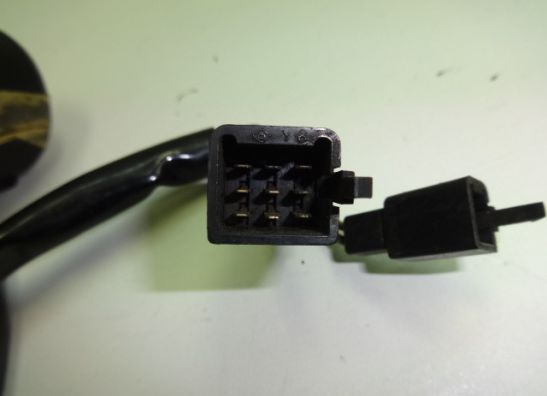 Handlebar switch assy left Kawasaki GPZ 900