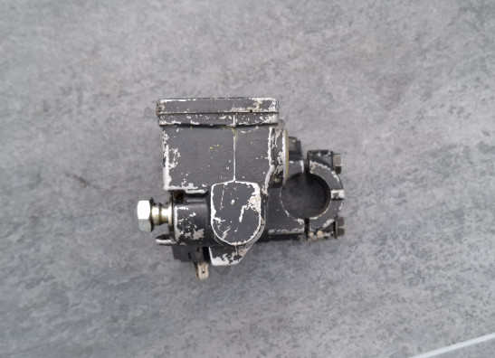 Front brake master cylinder  Kawasaki GPZ 550